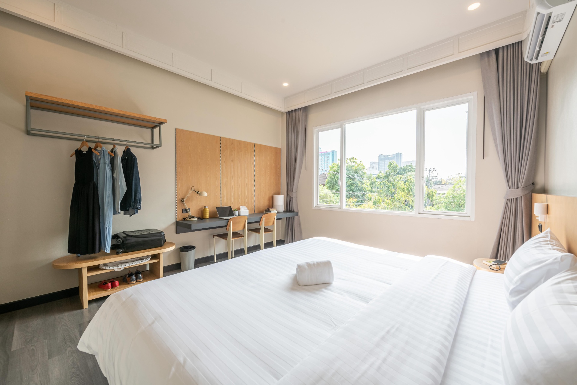 Ensuite Plus